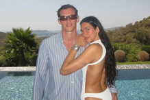 Callum Turner revela como conheceu Dua Lipa num jantar em Los Angeles