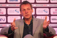 Stuart Pearce de luto pela morte do filho Harley Pearce, de 21 anos, num acidente de trator