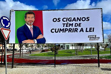 Cartazes de Ventura sobre comunidade cigana vão a julgamento