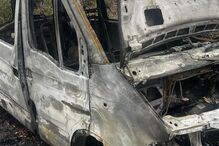 Carrinha foi encontrada queimada na tarde de quinta-feira