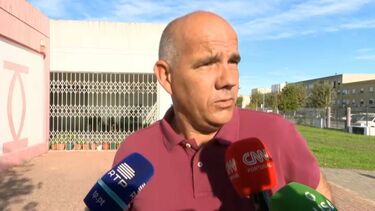 "Não estou a ver que existam muitas pessoas indecisas": Paulo Raimundo exerceu o direito de voto em Alhos vedros 