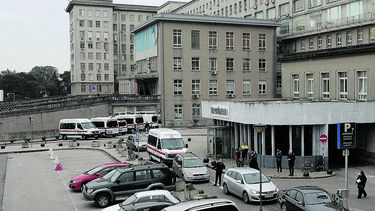 Mulher com ataque psicótico detida no Hospital de Santa Maria