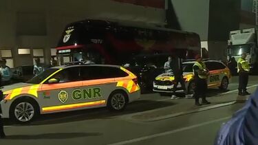 Fernando Mendes: "Qual é a diferença que se nota da equipa de Bruno Lage para esta de José Mourinho"