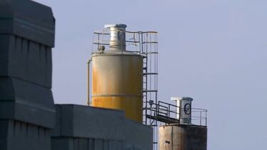 Homem morre esmagado por balde de betão em Coimbra