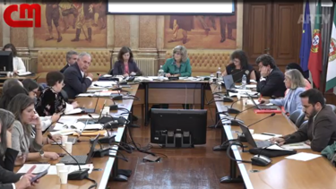 Lei da nacionalidade aprovada sem acordo entre partidos