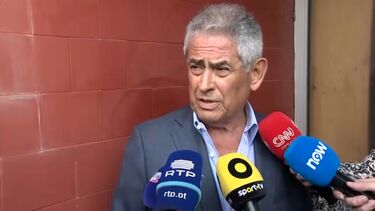 "Mostrei disponibilidade para terminar o que comecei": Luís Filipe Vieira votou na Casa do Benfica do Seixal