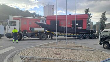 Lancha 'voadora' que abalroou militares foi retirada da margem do Rio Guadiana