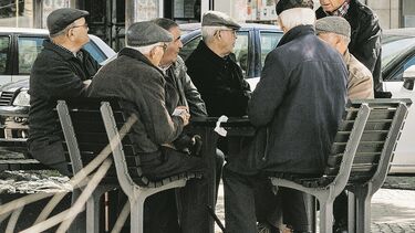 Pensões baixas atiram reformados para quartos