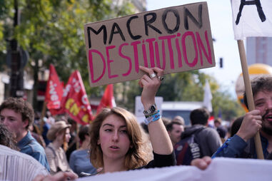 Manifestação em França contra cortes orçamentais e a política de Macron