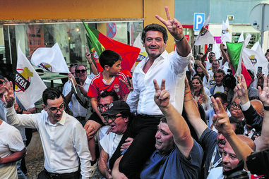 “Vi que tiveram saudades minhas, mas já regressei”: André Ventura aparece na campanha do Chega