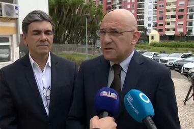 Pedro Passos Coelho reaparece na campanha do PSD e afasta 'linhas vermelhas' entre candidatos