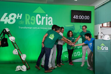 Voluntários da Leroy Merlin e parceiros recuperam quartel dos Bombeiros da Ericeira