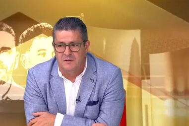 Fernando Mendes: "Para os jogadores que temos, esta seleção tem de jogar muito mais"