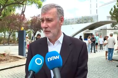 Henrique Gouveia e Melo manifesta estar "expectante que haja uma menor abstenção que em anos anteriores" 