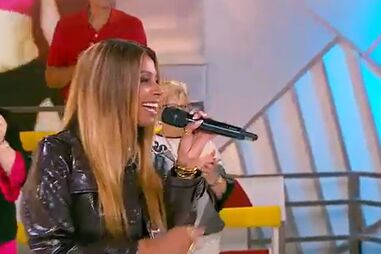 Kiara Timas foi ao ‘Manhã CM’ apresentar o novo single ‘Me Myself & I’ 