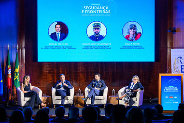 Conferência sobre segurança e fronteiras com Miguel Nicolau, Hélder Lopes e Paula Pinto