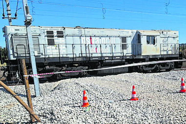 Jovem eletrocutado a explorar locomotiva na Linha do Oeste