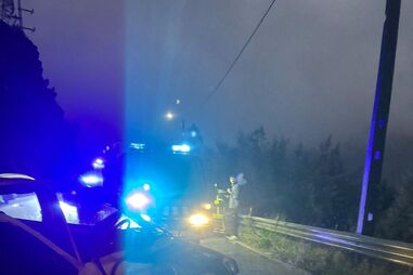 Duas jovens feridas em colisão aparatosa em Penafiel