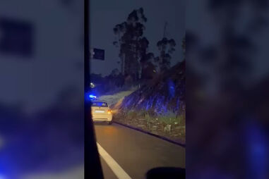 Um ferido em despiste de carro na A4 em Paredes