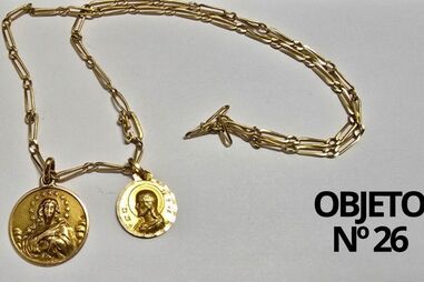 Gang colombiano travado a tiro na Costa da Caparica assaltou casas em 8 concelhos