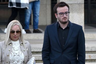 A mulher e o neto de Pinto da Costa