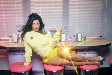 Kourtney Kardashian criticada por lançar chupa-chupa que ajuda na saúde vaginal