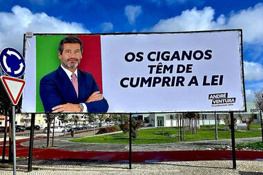 Queixas contra cartazes jogam a favor de Ventura