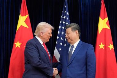 Xi Jinping e Donald Trump falaram ao telefone pela primeira vez desde novembro