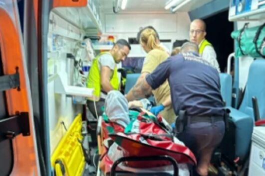 Menina de 14 anos em estado grave após cair do telhado da habitação na Figueira da Foz