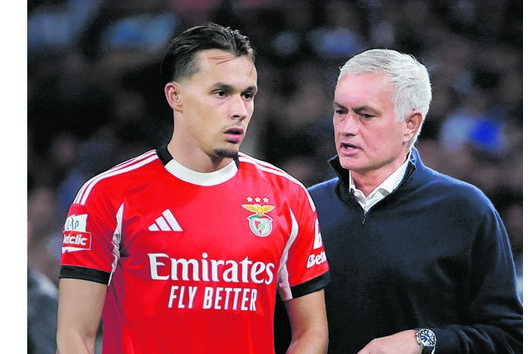 Dedic não é opção para Mourinho nos próximos jogos