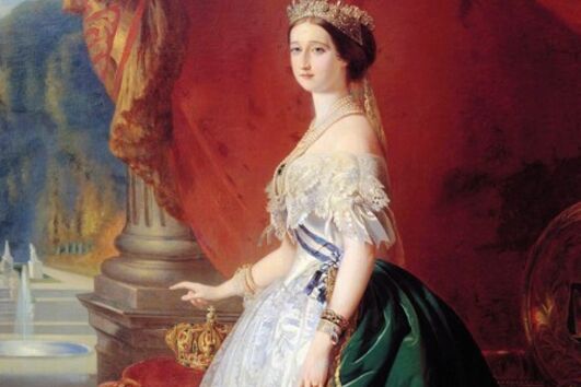 O diadema usado por Eugénia neste retrato foi levado pelos ladrões, que deixaram para trás a coroa (junto à mão direita)