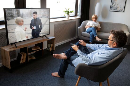 Promoção da smart TV Metz MQF7000Z na AliExpress até 19 de outubro