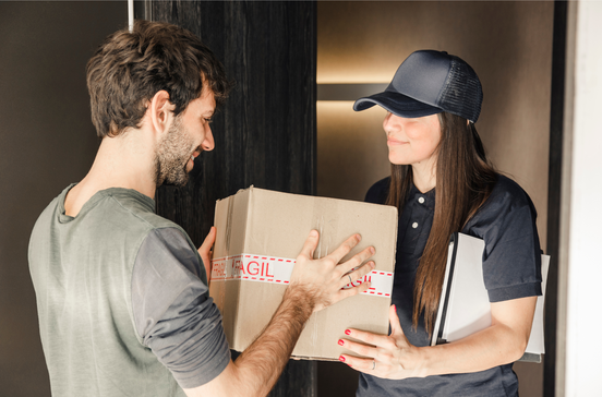 Entrega de encomendas com descontos exclusivos em tecnologia