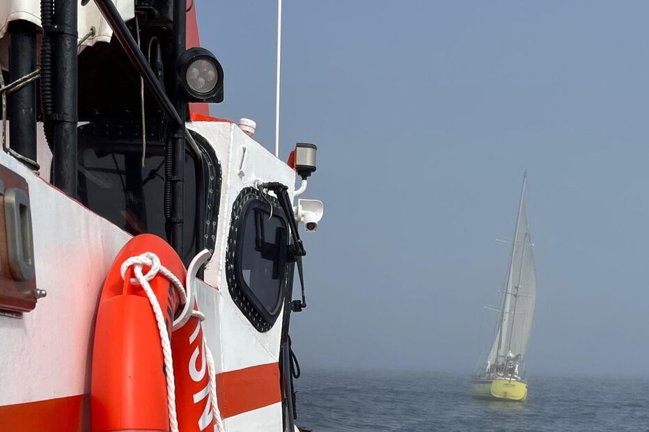 Tripulantes de veleiro foram socorridos por elementos da Estação Salva-Vidas de Viana do Castelo