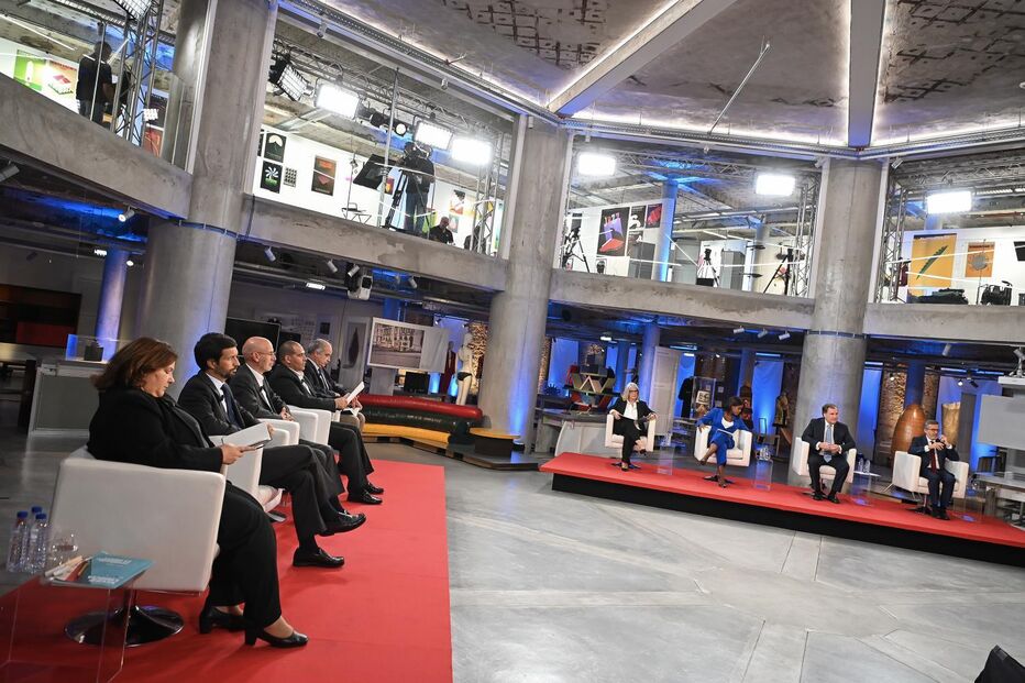 Debate político em Lisboa com foco nas próximas eleições autárquicas de 2025