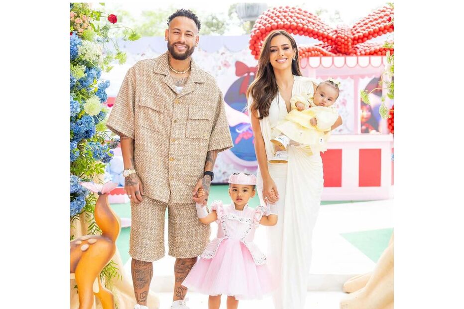 Festa de luxo para os dois anos da filha de Neymar com a família reunida