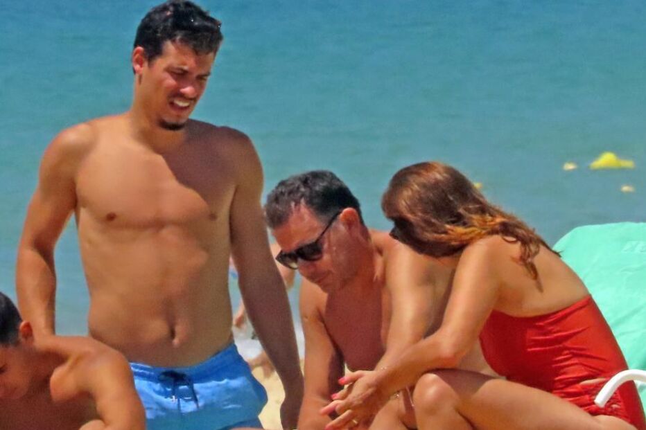 Filho de Luís Montenegro namora com modelo e estudante de Medicina