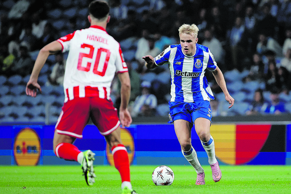 Froholdt, contratado no verão a troco de 20 milhões de euros, tem-se exibido a grande nível