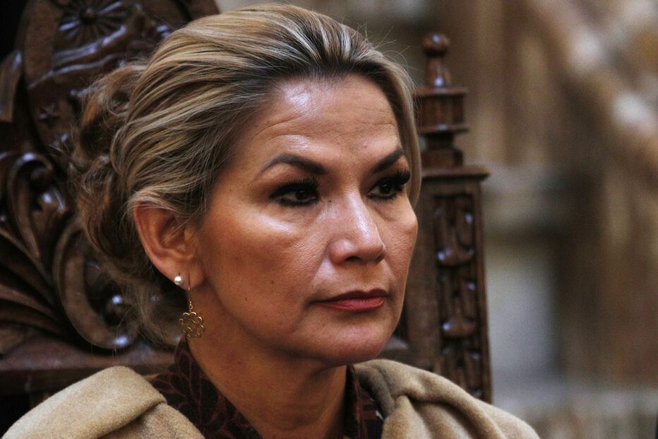 Supremo Tribunal da Bolívia admite revisão da sentença da ex-presidente Áñez