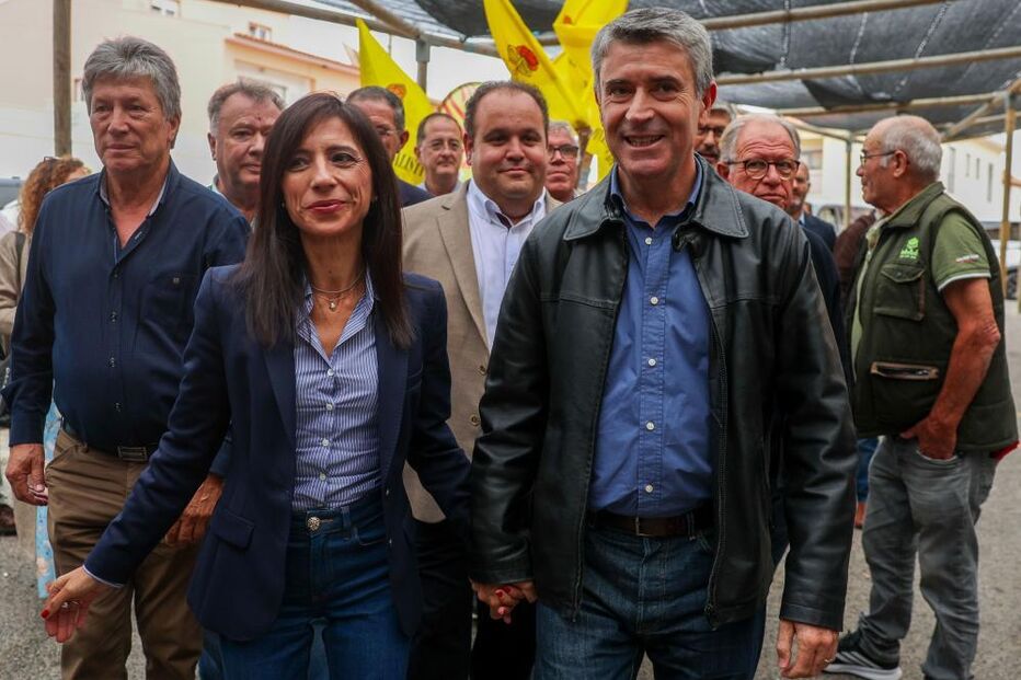 Carneiro com a mulher