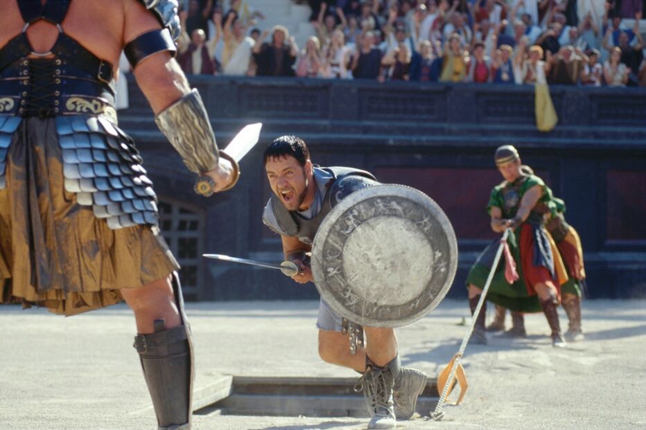 Russell Crowe surge em forma, 25 anos depois de 'Gladiador'