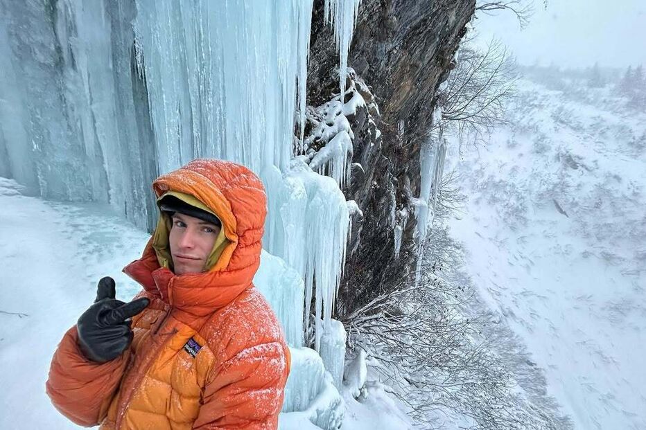 Influenciador filma acidente fatal durante escalada numa montanha coberta de neve