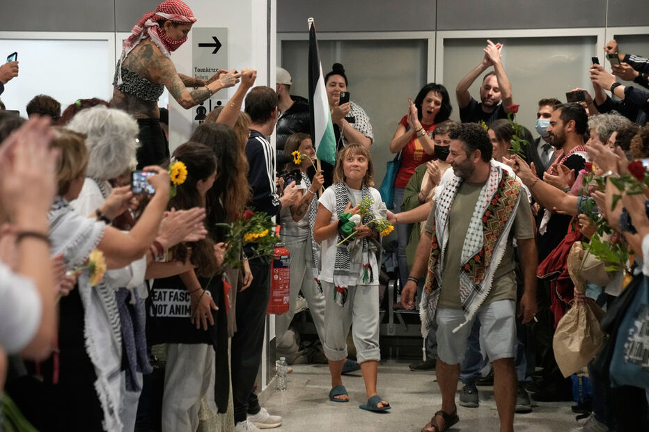 Greta Thunberg e outros 170 ativistas deportados de Israel  