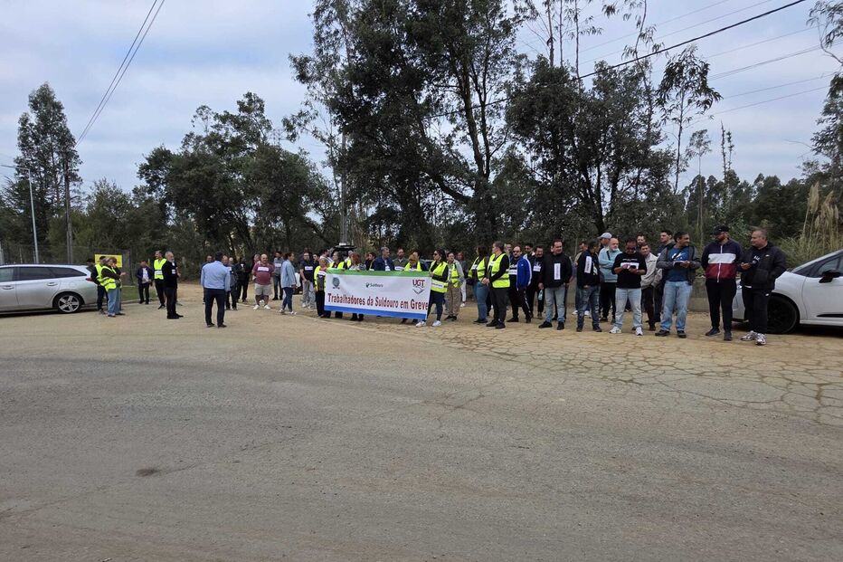 Trabalhadores da Suldouro Valorização e Tratamento de Resíduos Sólidos Urbanos, S.A. iniciaram período de três dias de greve