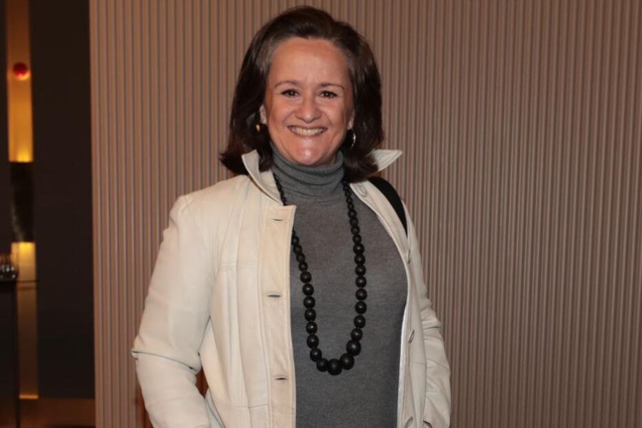 Atriz famosa chama "sem pescoço" a Joana Marques e acusa-a de ter o "ego insuflado" - Últimas - Correio da Manhã