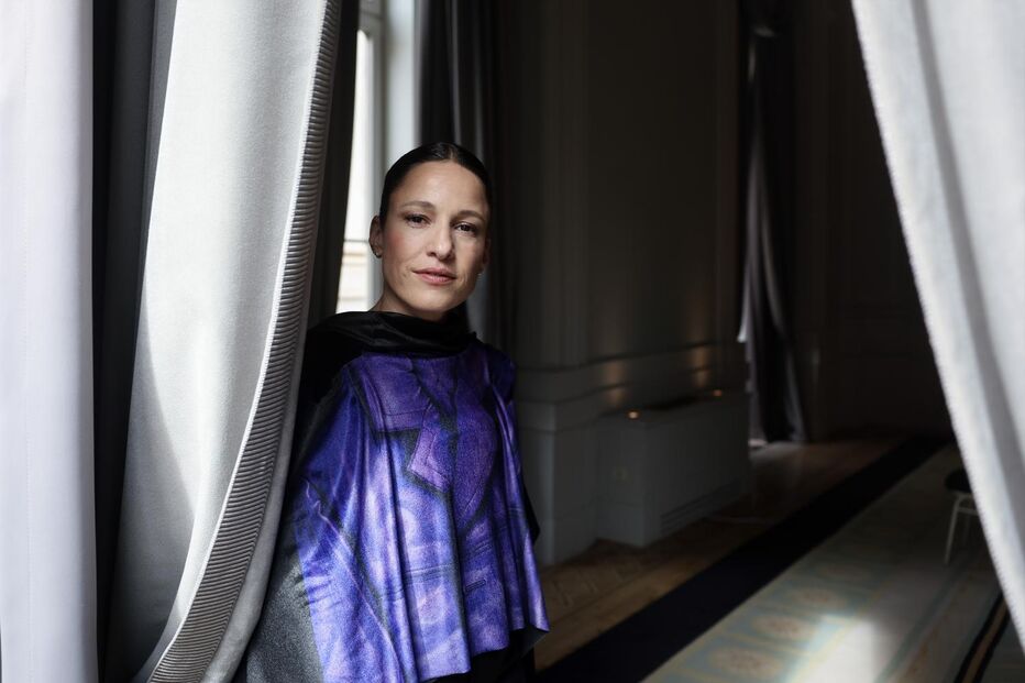 Carminho lança disco novo, onde assume o fado como espaço de procura e experiência