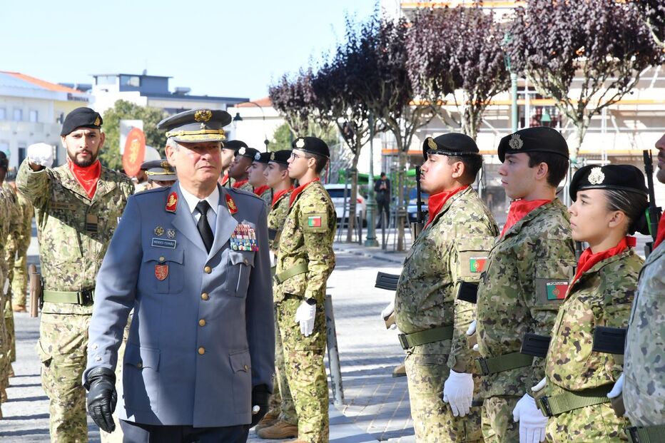 General Mendes Ferrão preside a cerimónia de ingresso de novos militares em Mafra