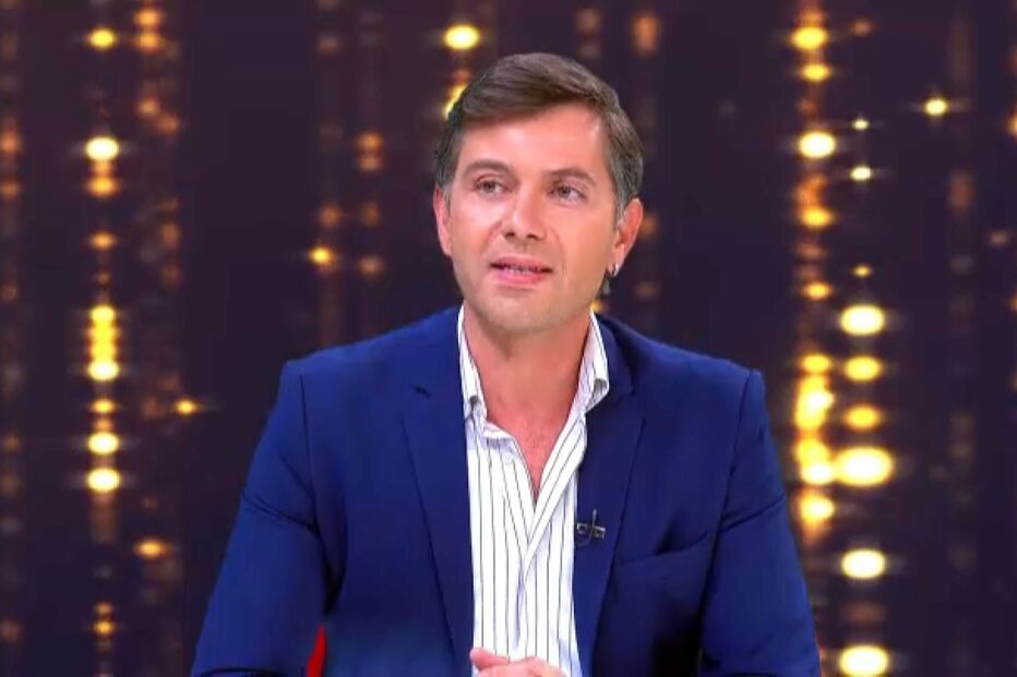 Ricardo Azedo comenta estúdio de Cristina Ferreira.
