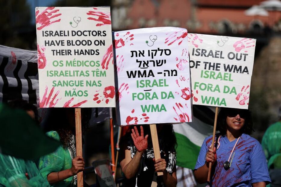 Protesto contra participação de Israel na Assembleia da World Medical Association, no Porto