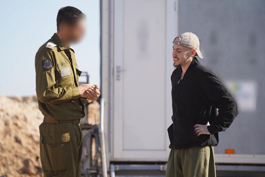 Reféns israelitas libertados pelo Hamas